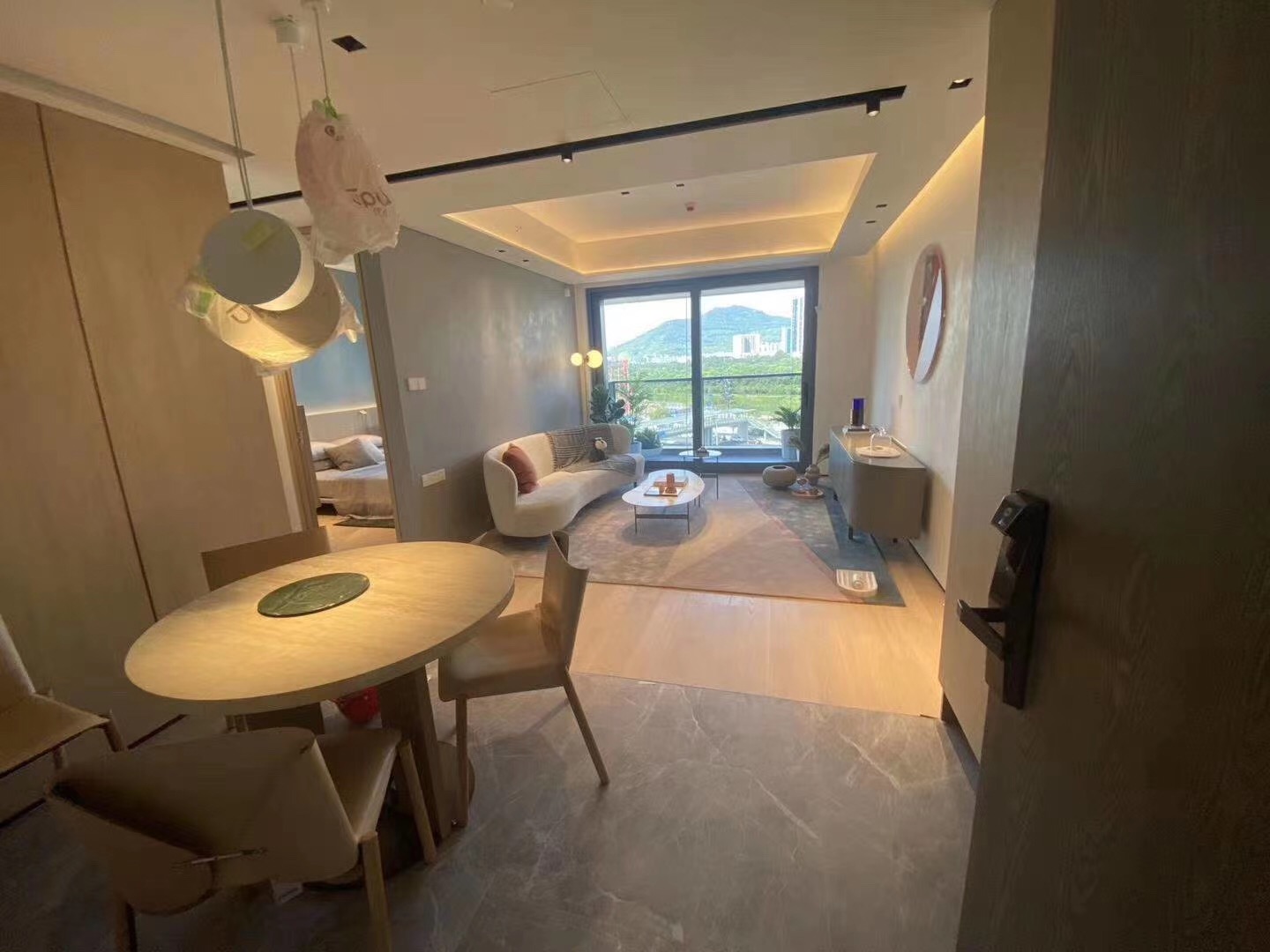 华润城润玺1期住宅预售证申请中，样板间已开放(图2)